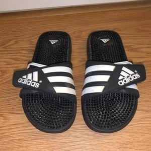 Adidas adissage slides